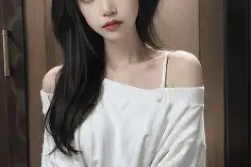 女主浮出水面！马克龙被爱妻“掌掴”线岁身姿饱满