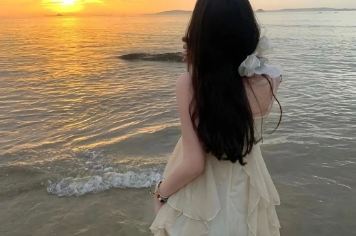 女明星集体“塌房”她们为啥都不装了